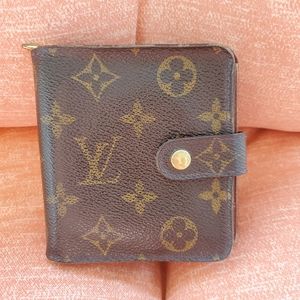 Louis Vuitton compact wallet